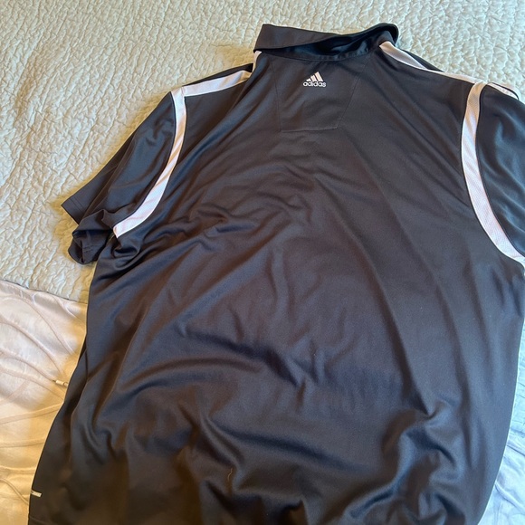 Men’s black Adidas Golf shirt size XL with climate control technology - new - Picture 2 of 3